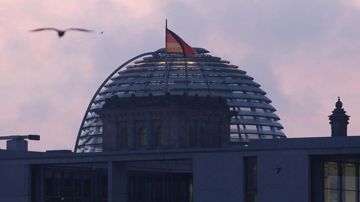 Reichstagskuppel bei Sonnenaufgang - Foto: ?ber dts Nachrichtenagentur