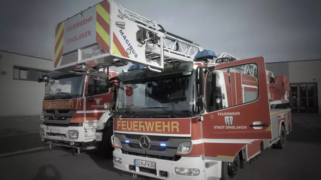 FW Dinslaken: Arbeitsreiche Silvesternacht für Feuerwehr und Rettungsdienst - Bild: presseportal.de