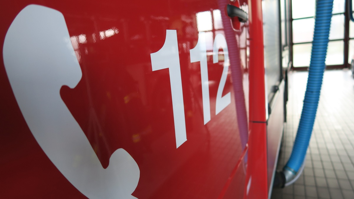 FW-OB: Brand im Flurbereich auf der Bebelstraße - Foto: presseportal.de