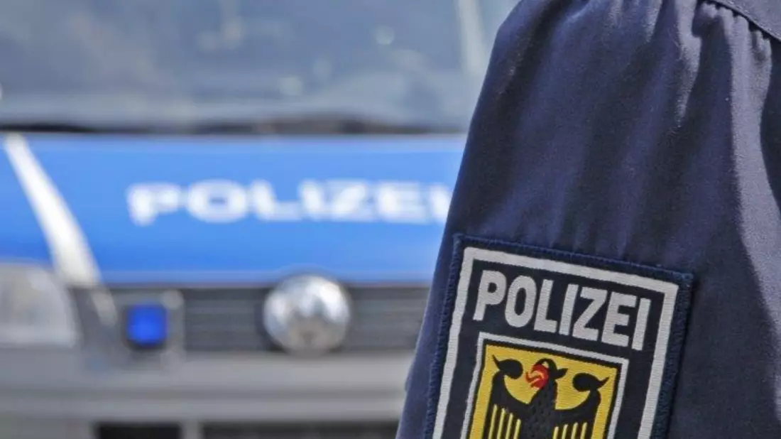 BPOL-KS: Unbekannter spuckt Zugbegleiter ins Gesicht - Bild: presseportal.de