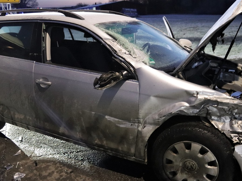 POL-HX: 39-Jähriger verstirbt bei Unfall an der B68 - Foto: presseportal.de