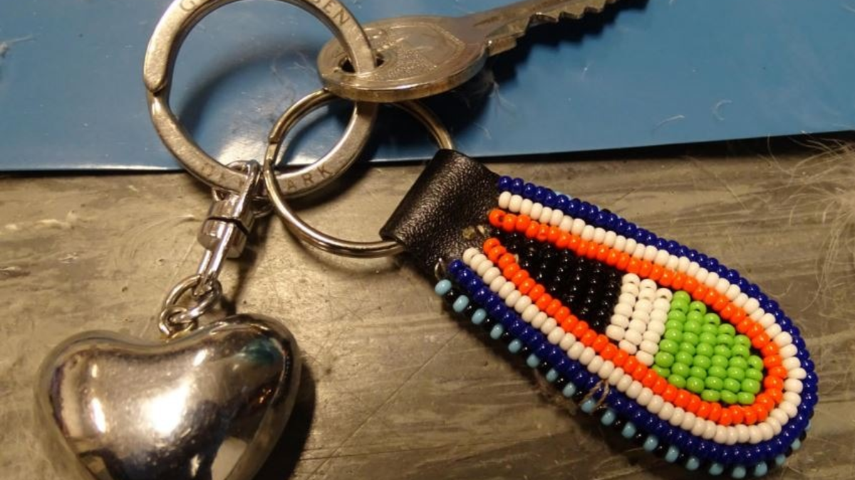 POL-HX: Bremsen und Keil gelöst: Anhänger rollt über Felder und Landstraße - Polizei sucht Zeugen - Foto: presseportal.de