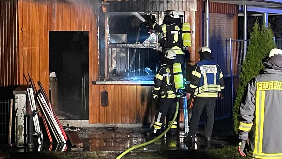 FW Hünxe: Ausgelöste Brandmeldeanlage - Foto: presseportal.de