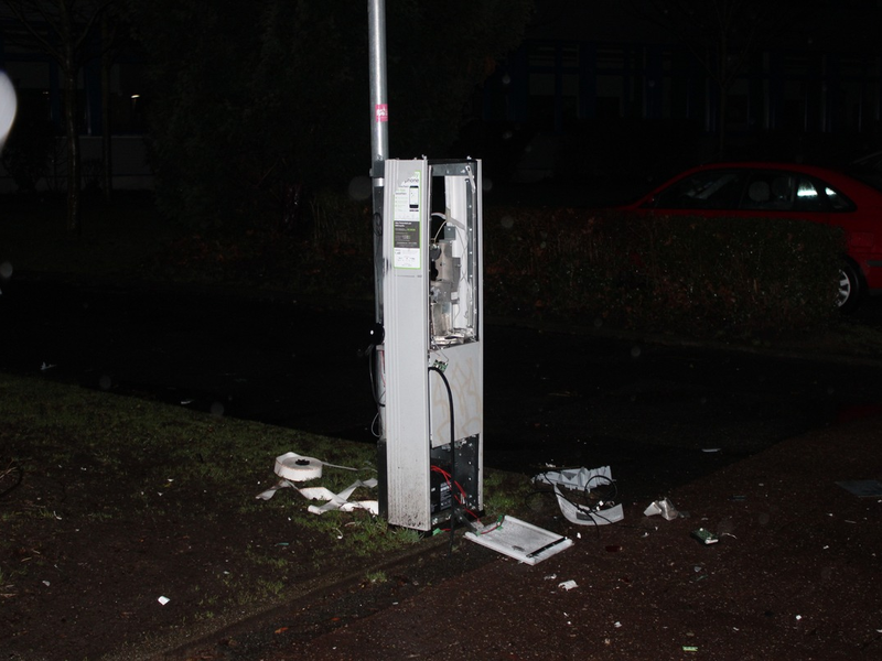 POL-MI: Gestohlenes Auto in Graben gelenkt - Fahrer geflüchtet - Foto: presseportal.de