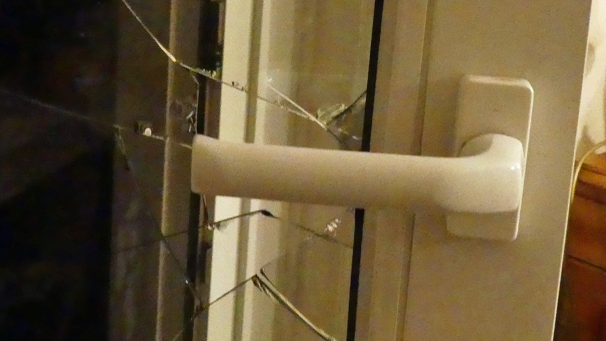 POL-MK: Polizei warnt vor vermehrten Autoaufbrüchen - Wertgegenstände nicht im Fahrzeug lassen - Foto: presseportal.de