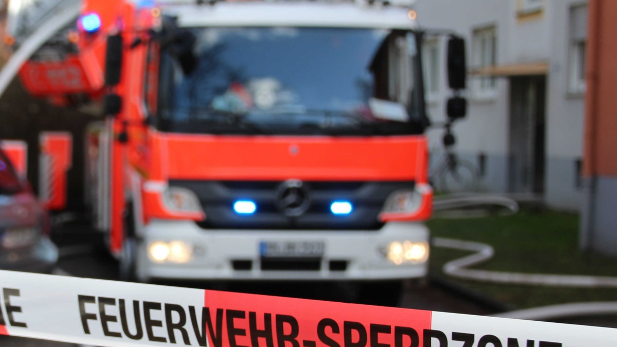 FW-BN: Gasausströmung im Keller führt zu Feuerwehreinsatz - Foto: presseportal.de
