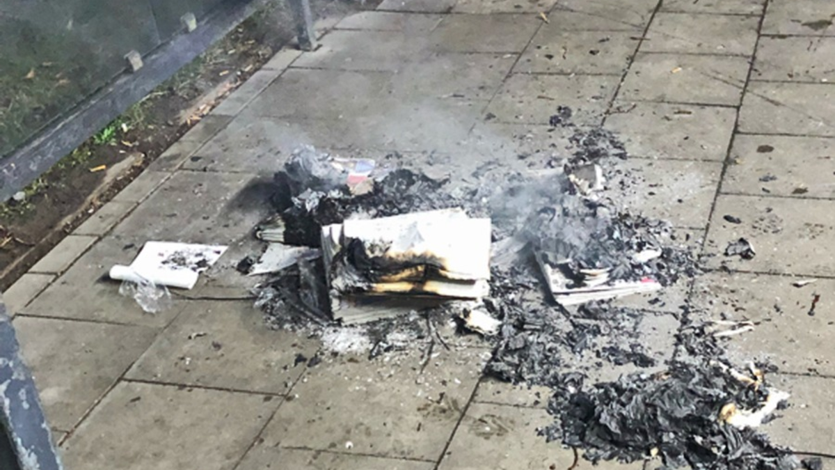 POL-PDLD: Queichhambach - Bushaltestelle beschmiert - Foto: presseportal.de