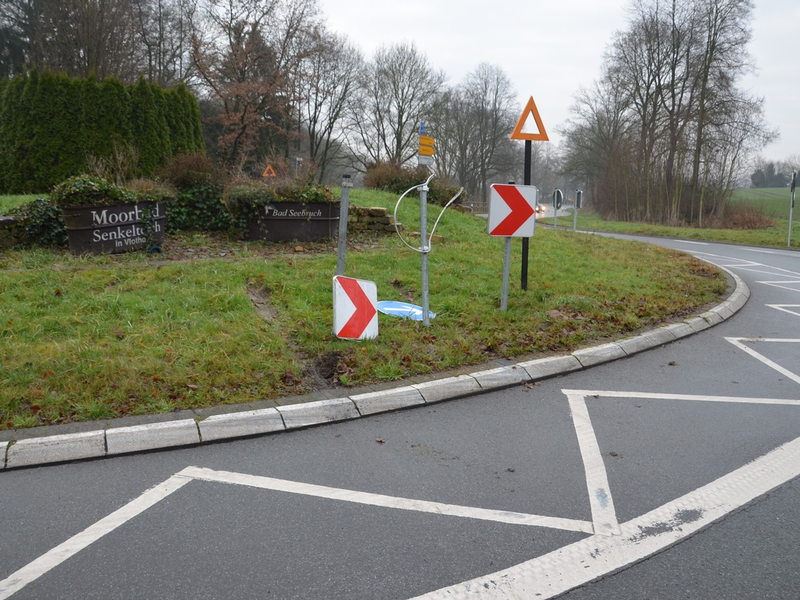 POL-HF: Unerlaubtes Entfernen vom Unfallort - Fahrzeugführer lässt verletzten Beifahrer zurück - Foto: presseportal.de