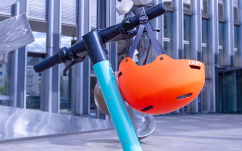 BPOL-FL: Gestohlener E-Scooter dem Besitzer angeboten - Foto: presseportal.de