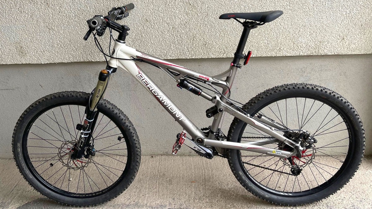 POL-GÖ: (521/2023) Versuchter Fahrraddiebstahl - Zeuge beobachtet Tatgeschehen und verständigt die Polizei, Geschädigter gesucht - Foto: presseportal.de