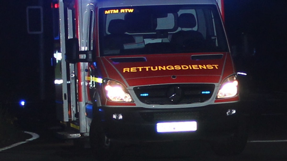 POL-ME: Kollision im Kreuzungsbereich - Fußgänger verletzt - Ratingen - 2402008 - Foto: presseportal.de