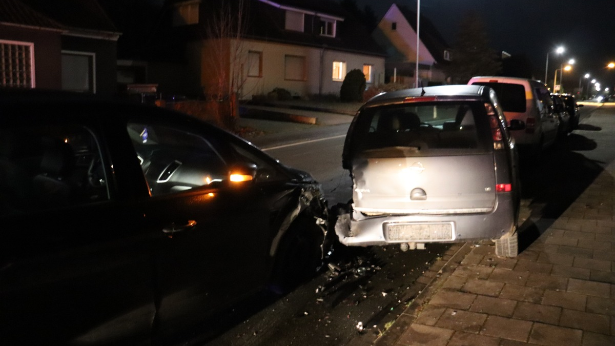 POL-HF: Motorradfahrer bei Unfall verletzt- Vorfahrt missachtet - Foto: presseportal.de