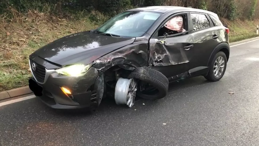 POL-WHV: tödlicher Verkehrsunfall auf der B210 - Bild: presseportal.de