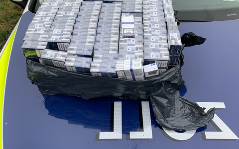 HZA-A: Circa 75.000 Zigaretten in LKW-Auflieger versteckt - Foto: presseportal.de