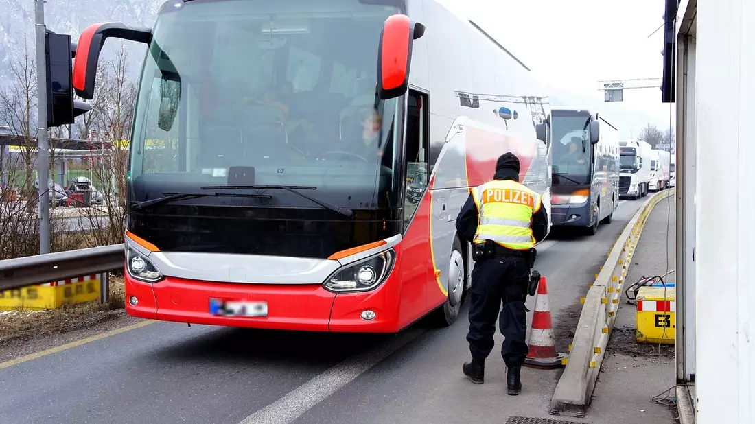 Bundespolizeidirektion München: Georgier muss 427 Tage ins Gefängnis / Rund 8.000 Euro Geldstrafe und Verfahrenskosten - Bild: presseportal.de