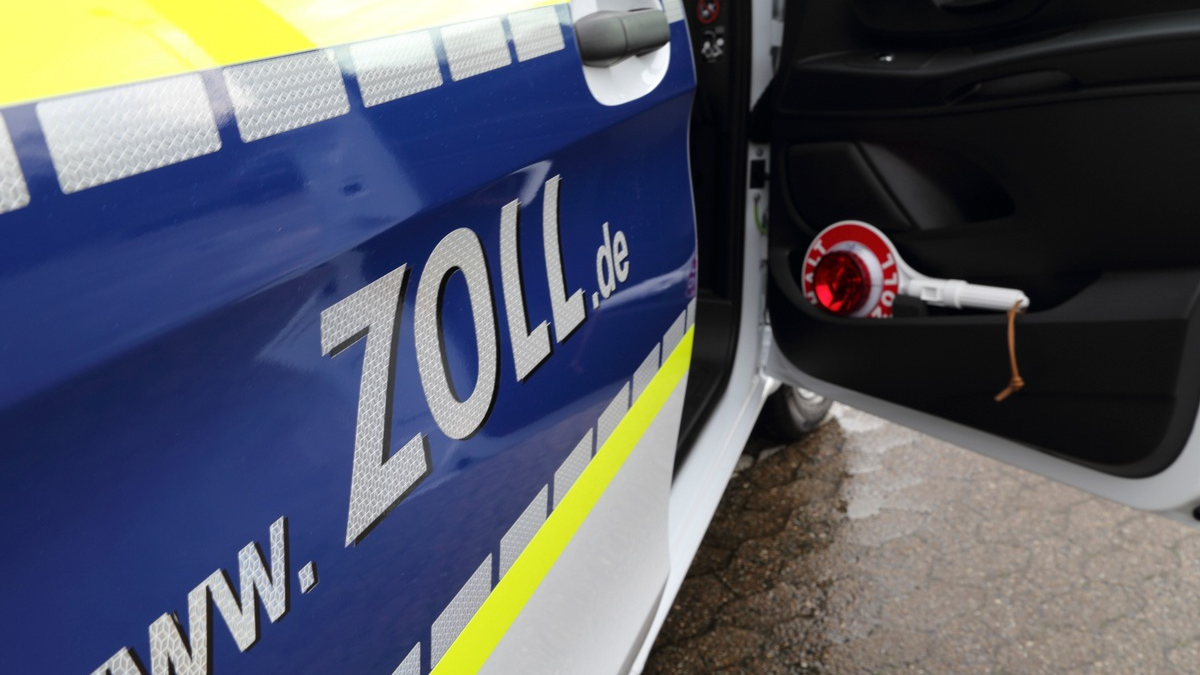 HZA-EF: Jahresbilanz 2023 des Hauptzollamtes Erfurt / 813 Millionen Euro Steuern und Abgaben eingenommen - Foto: presseportal.de