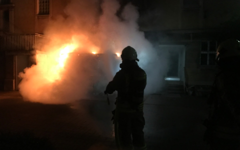 FW Dinslaken: Zimmerbrand mit Menschenleben in Gefahr - Foto: presseportal.de