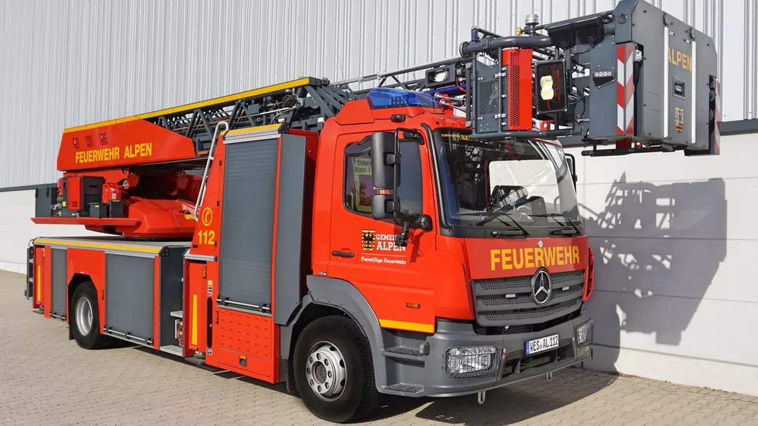 FW Alpen: Zwei Einsätze für die Feuerwehr Alpen - Bild: presseportal.de