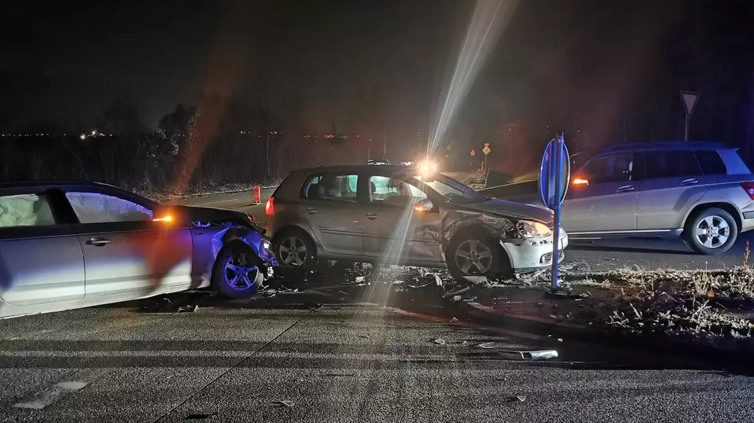 POL-HI: Verkehrsunfall auf der BAB 7 führt zu Verkehrsbehinderungen - Bild: presseportal.de