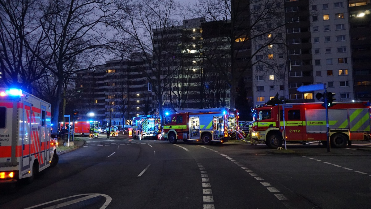 FW Kamen: PKW fährt in den Getränkemarkt - Foto: presseportal.de