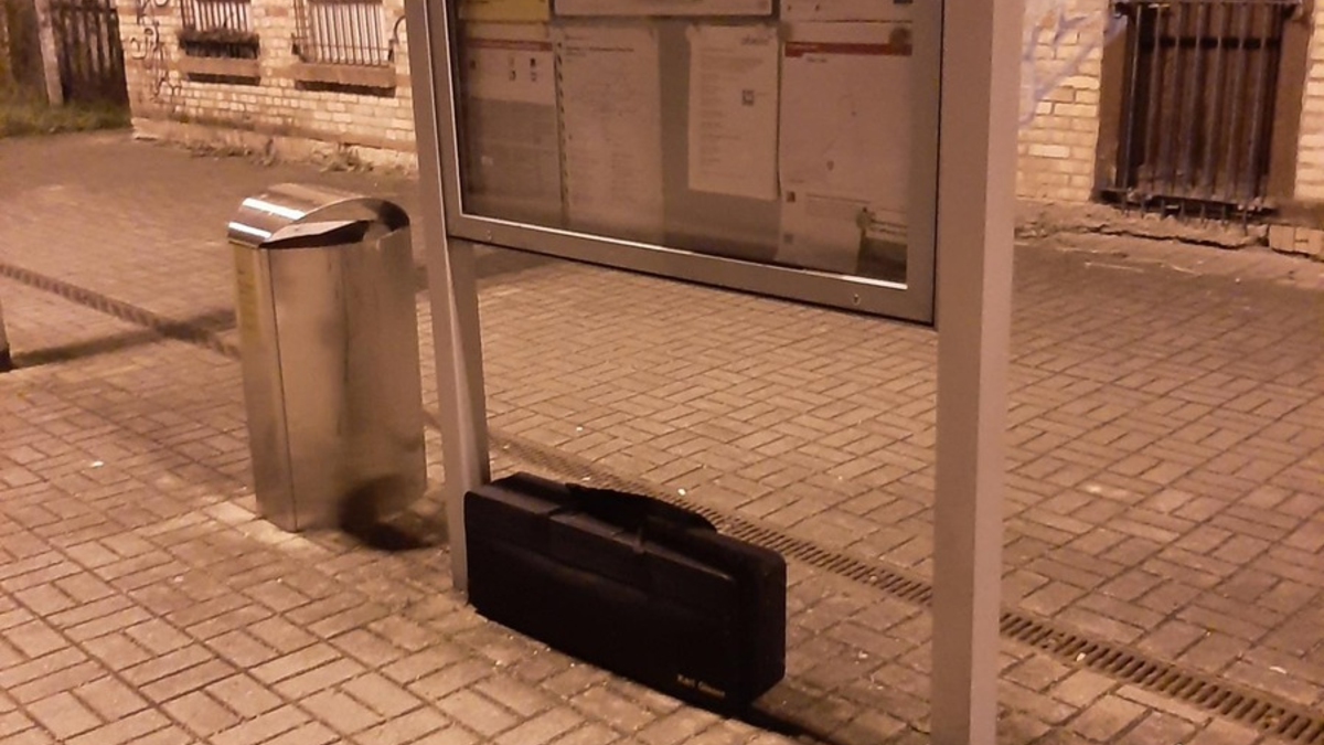 BPOLI MD: Reisende lässt ihr Gepäck unbeaufsichtigt stehen und löst Polizei-einsatz aus - Foto: presseportal.de