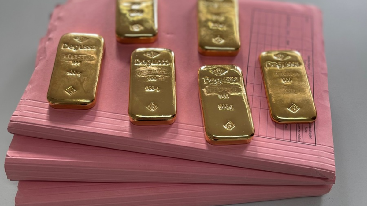 HZA-SI: Goldiges zu Weihnachten - Zoll entdeckt Gold in der Handtasche - Foto: presseportal.de