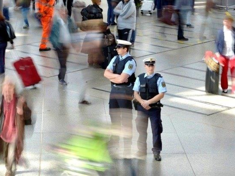 BPOL-KS: Portmonee aus Handtasche gestohlen - Foto: presseportal.de