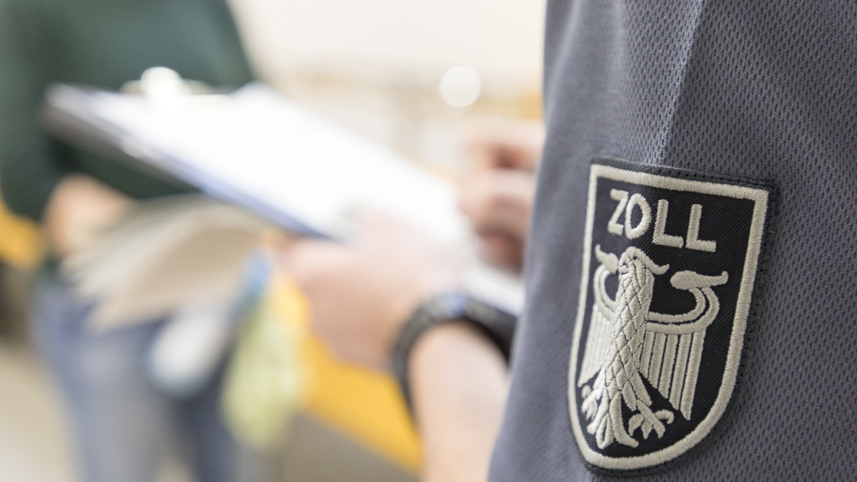 HZA-GI: Zollkontrolle im Gastronomiegewerbe Bundesweite Schwerpunktaktion gegen Schwarzarbeit - Foto: presseportal.de