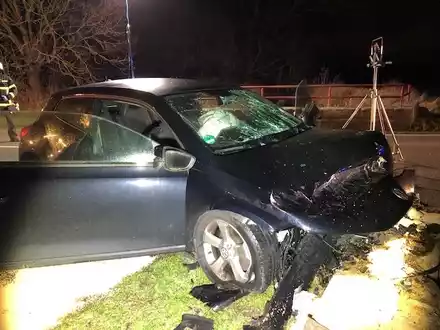 POL-NI: Stolzenau/Holzhausen - Verkehrsunfall unter Alkoholeinfluss - Foto: presseportal.de