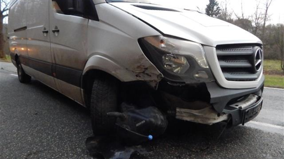 BPOL-FL: Kupfermühle - Sprinter mit vermeintlichem Diebesgut nach Einreise aus Dänemark gestoppt - Foto: presseportal.de