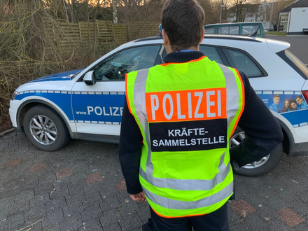 POL-NE: Fundstück nach dem Schützenfest: Wem gehört dieses Holzgewehr? - Foto: presseportal.de