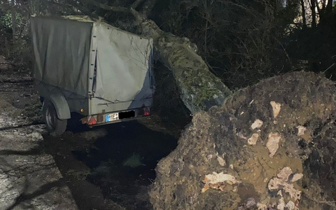 FW-EN: Sturmtief Ciarán zeigt sich auch in Gevelsberg - Foto: presseportal.de