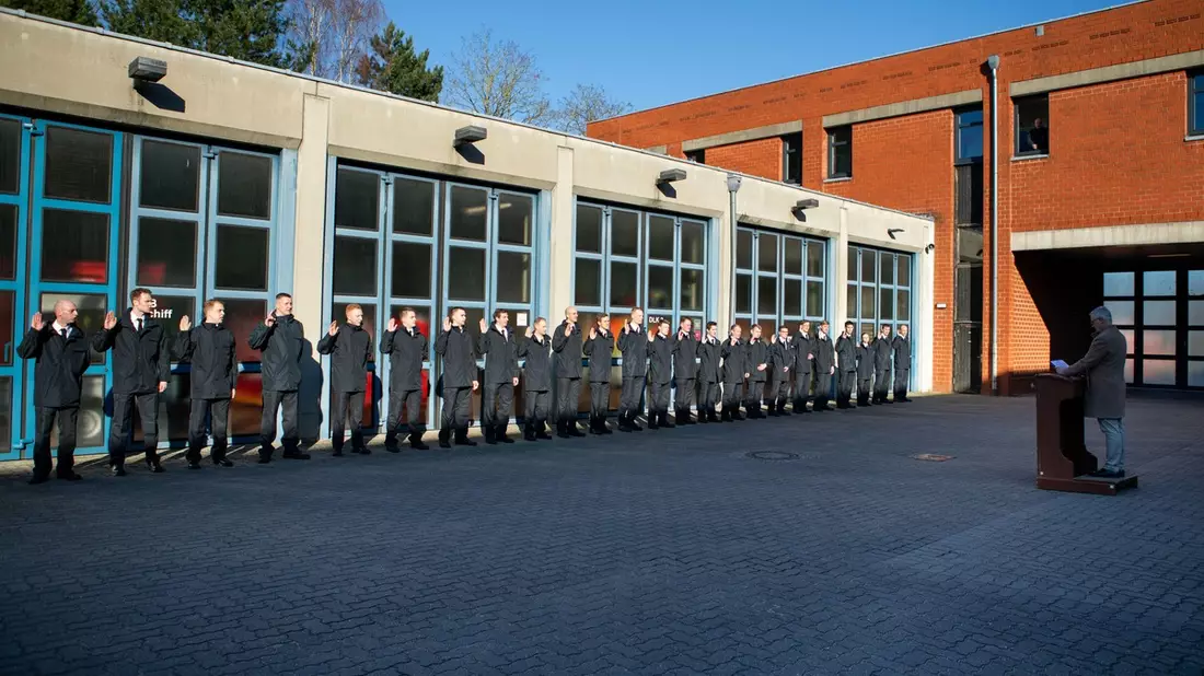 BPOLD S: 41 neue Bundespolizistinnen und Bundespolizisten für Baden-Württemberg - Bild: presseportal.de
