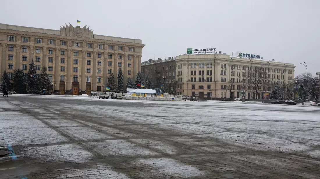 In Charkiw gab es durch russisches Bombardement seit Donnerstag nach offiziellen Angaben mehr als 20 Tote. - Bild: -/Ukrinform/dpa