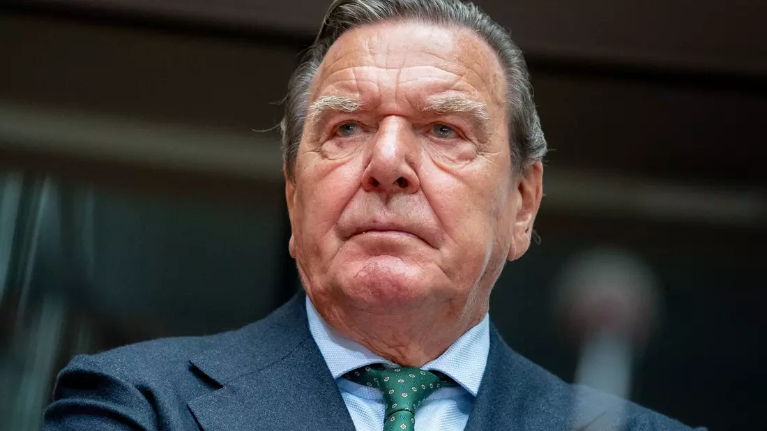 Gerhard Schröder war zwischen 1998 und 2005 Bundeskanzler. - Bild: Kay Nietfeld/dpa