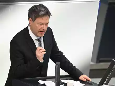 Die Kür zum Spitzenmann der Grünen ist für den Bundesparteitag in der kommenden Woche geplant. (Archivbild) - Foto: Bernd von Jutrczenka/dpa