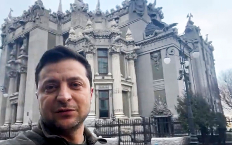 Wolodymyr Selenskyj hat die ukrainische Militärspitze umgebaut. - Foto: Uncredited/Ukrainian Presidential Press Office/AP/dpa