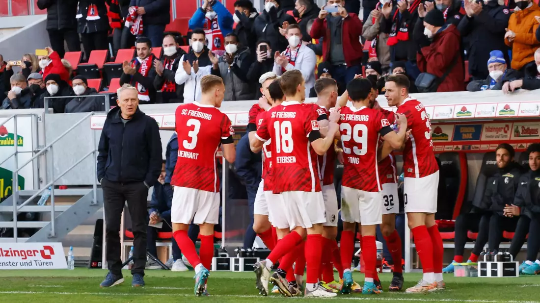 Stuttgarts Serhou Guirassy verwandelt den Strafstoß zum 2:0. - Bild: Philipp von Ditfurth/dpa