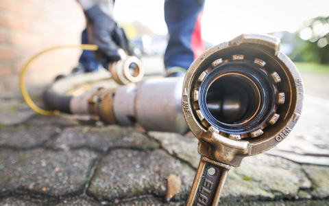 Der Ölpreis könnte aufgrund des Nahost-Konflikts deutlich steigen. - Foto: Christian Charisius/dpa
