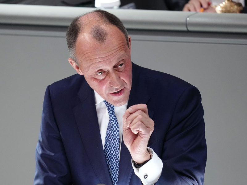 Friedrich Merz zieht für Gespräche mit dem BSW Grenzen. (Archivfoto) - Foto: Kay Nietfeld/dpa