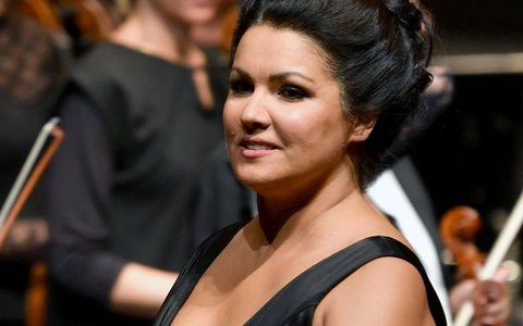 Steht wegen ihrer angeblicher Nähe zum russischen Präsidenten Wladimir Putin in der Kritik: Anna Netrebko. - Foto: Barbara Gindl/APA/dpa