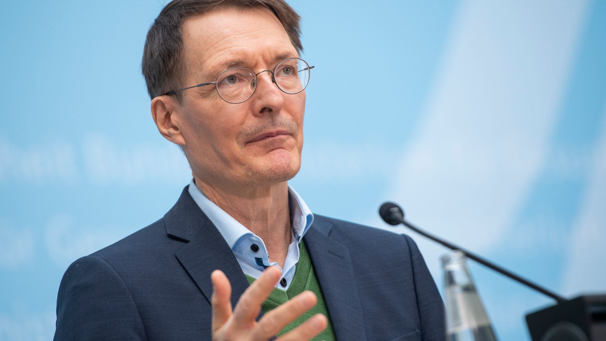 «Jede vermiedene Infektion ist eine gute Nachricht»: Karl Lauterbach. - Foto: Christophe Gateau/dpa