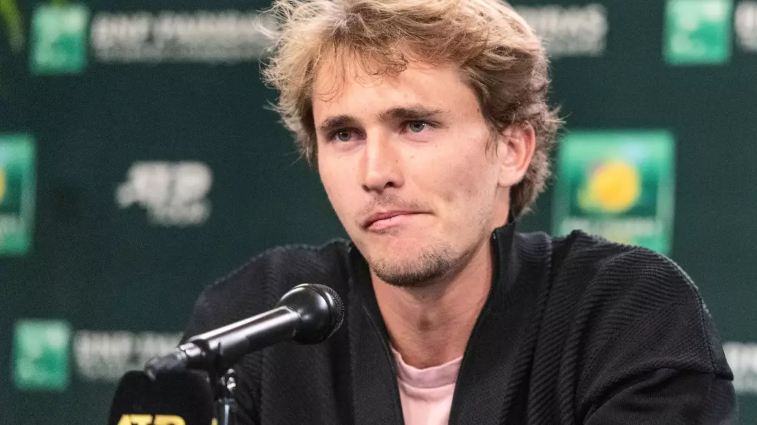Alexander Zverev ist zufrieden mit seiner Leistung gegen Christopher O'Connell. - Bild: Maximilian Haupt/dpa