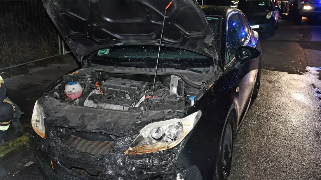 POL-MI: Alkoholfahrt endet vor Verkehrsschild - Bild: presseportal.de