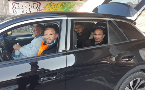 BPOLD-B: Bundespolizei deckt Schleusung von 24 Personen in einem Transporter auf - Foto: presseportal.de