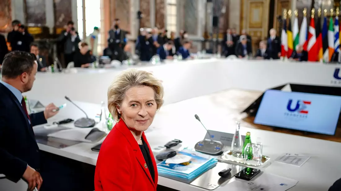Hat die ersten fünf Jahre im Amt bereits hinter sich: EU-Kommissionspräsidentin Ursula von der Leyen. (Archivbild) - Bild: Kay Nietfeld/dpa