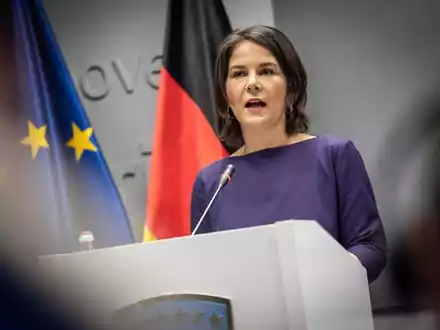 Außenministerin Annalena Baerbock ist auf Ostafrikareise. - Foto: Michael Kappeler/dpa