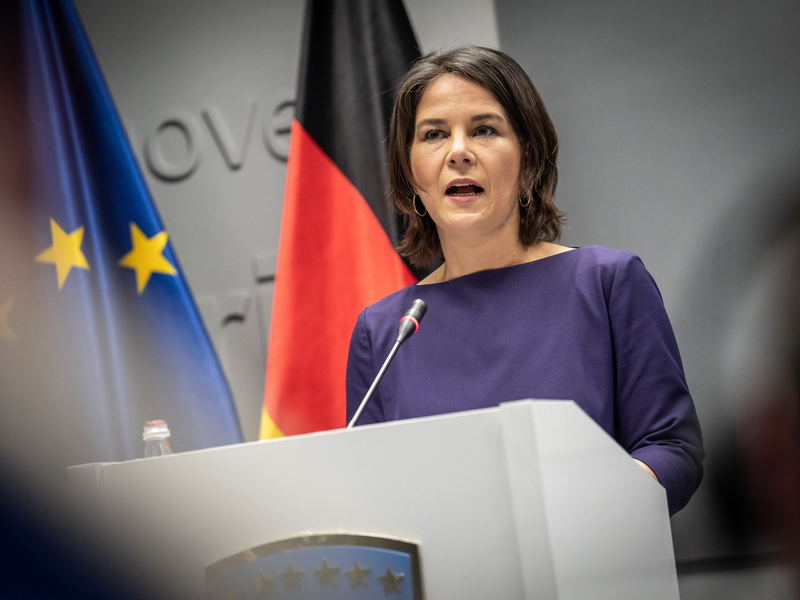 Baerbock kennt ihren designierten neuen Arbeitsplatz noch als Außenministerin. (Archivbild) - Foto: Michael Kappeler/dpa