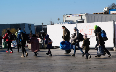 Marina Owsjannikowa bei einem Interview mit der Deutschen Presse-Agentur dpa im Juni 2022. - Foto: Annette Riedl/dpa