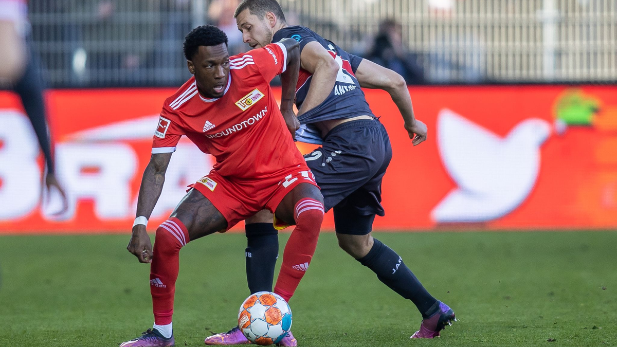 Union Berlin kassiert gegen den VfB Stuttgart die siebte Pflichtspiel-Niederlage in Folge. - Foto: Andreas Gora/dpa